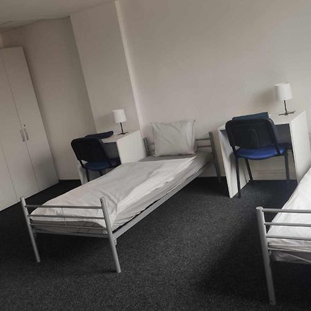 Parkcentrum Lowcost Hotel Near Center Of Ostrava Ngoại thất bức ảnh