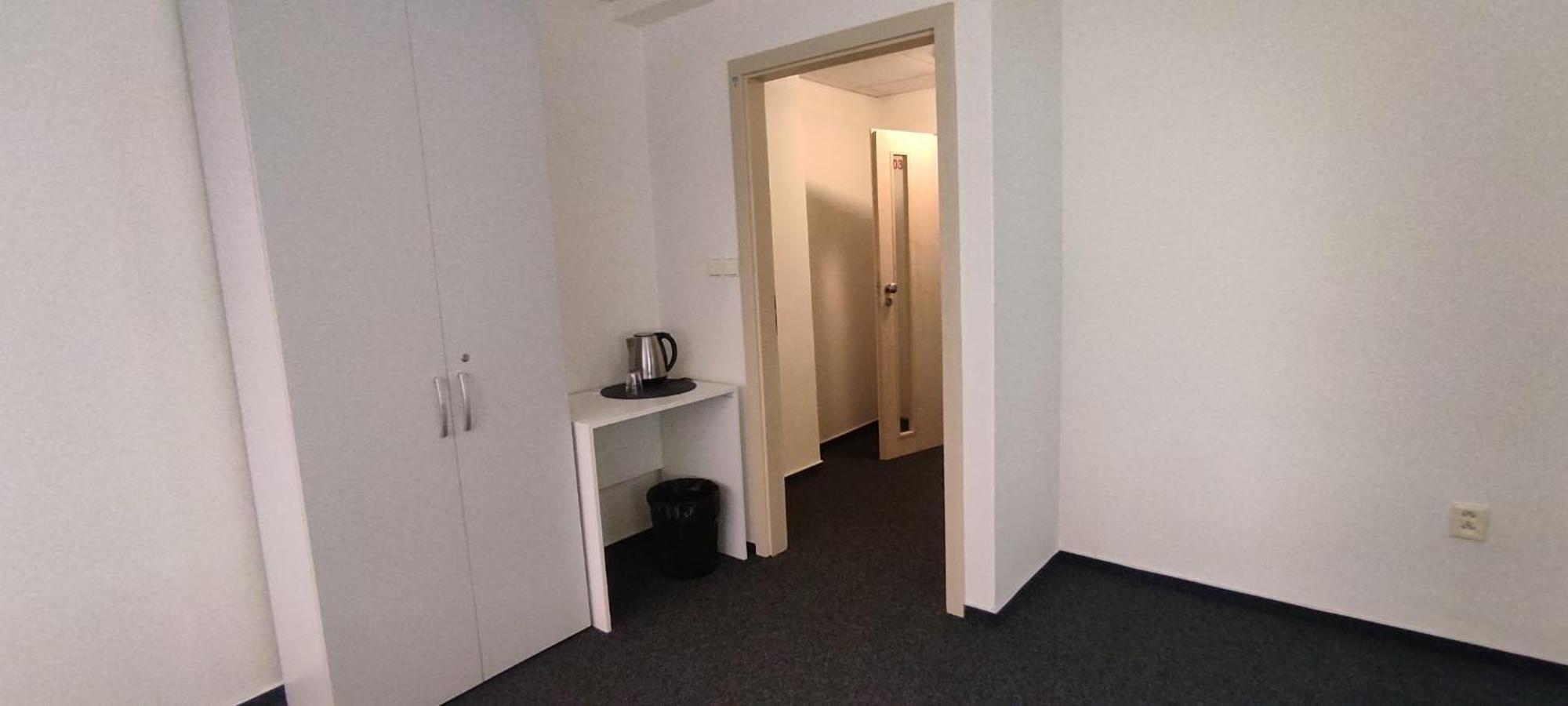 Parkcentrum Lowcost Hotel Near Center Of Ostrava Ngoại thất bức ảnh